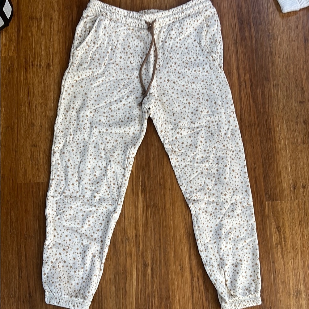 Cream Star Print Jogger Sweat Pants